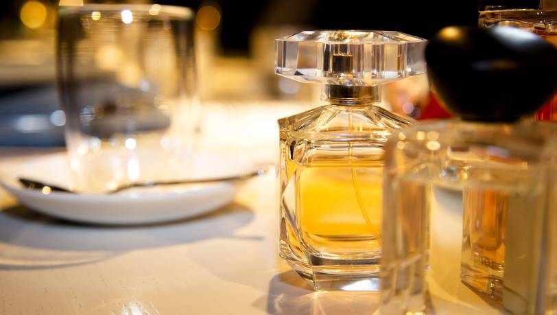 Elegant unterwegs: Eau de Cologne für Herren ab 50 Euro im Vergleich