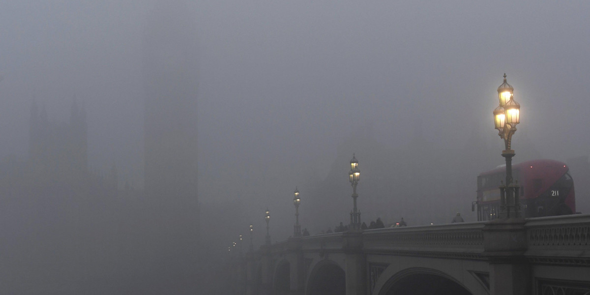 Mgła sparaliżowała Londyn
