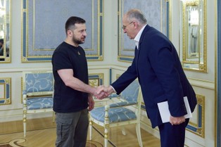 Rau: Zapadła decyzja o kontynuowaniu obecności OBWE w Kijowie