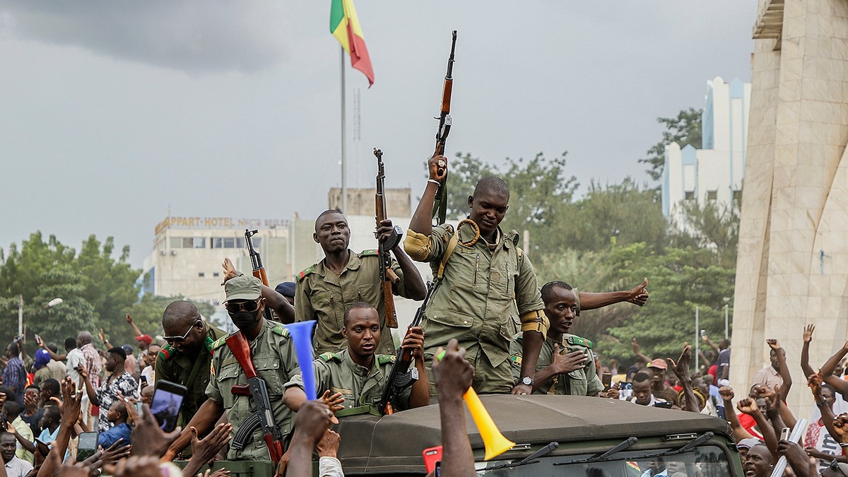 DRŽAVNI UDAR NA VIDIKU? Zaraćene grupe se udružile i udarile na vlast, opšti haos na ulicama OVE ZEMLJE
