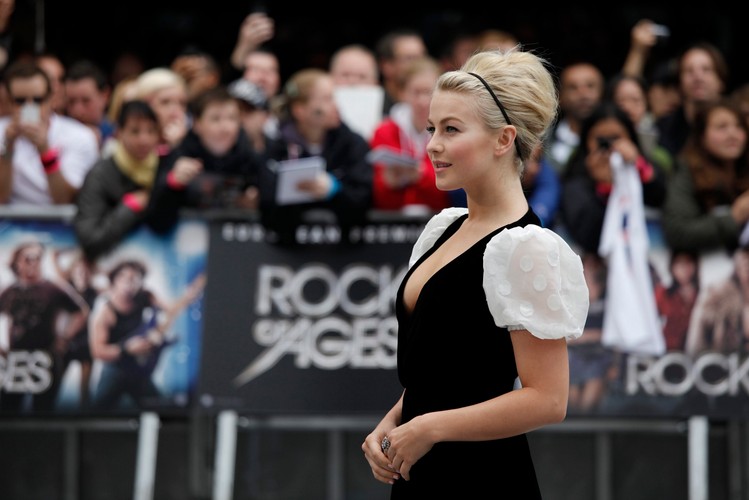 Julianne Hough na premierze 'Rock of Ages'