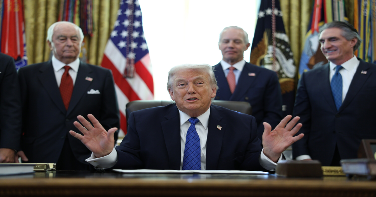 3,5 mln stron dokumentów Epsteina - e-maile z Muskiem, Gatesem i raport o Trumpie