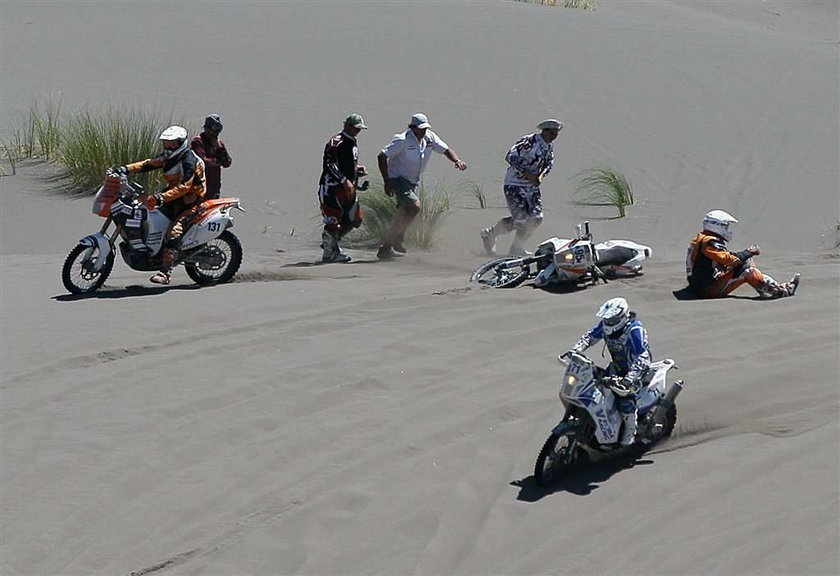 Motocyklista Bruno da Costa miał poważny wypadek na trasie Rajdu Dakar