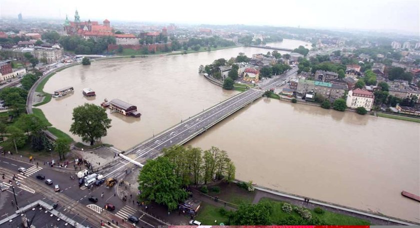 Znów będą powodzie? Woda w rzekach przybiera