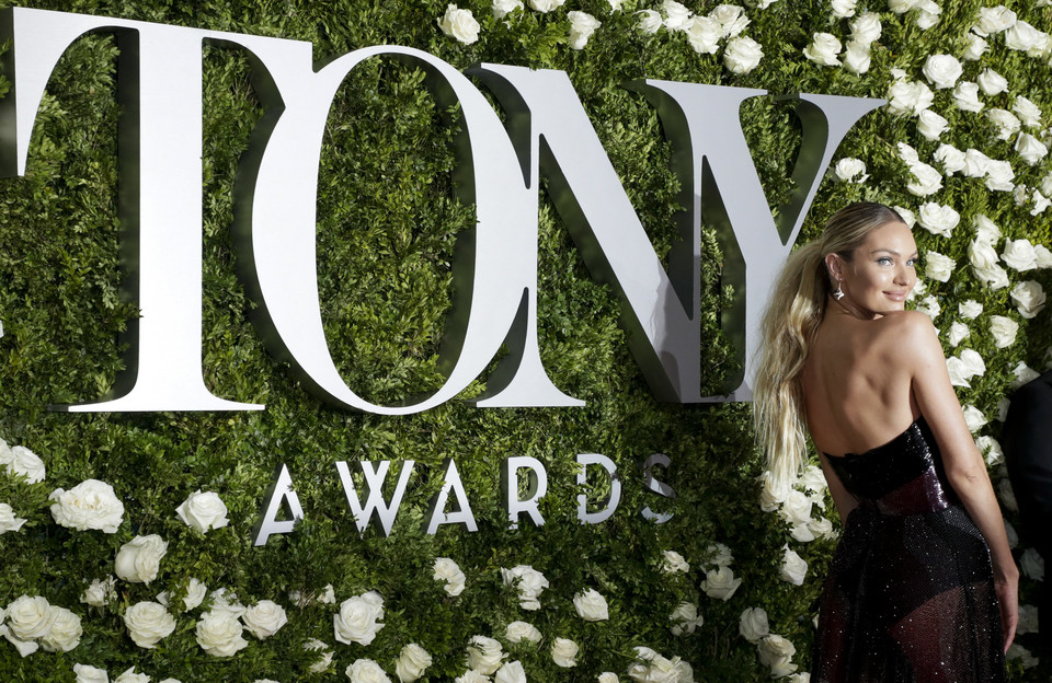 Candice Swanepoel na rozdaniu nagród Tony Awards