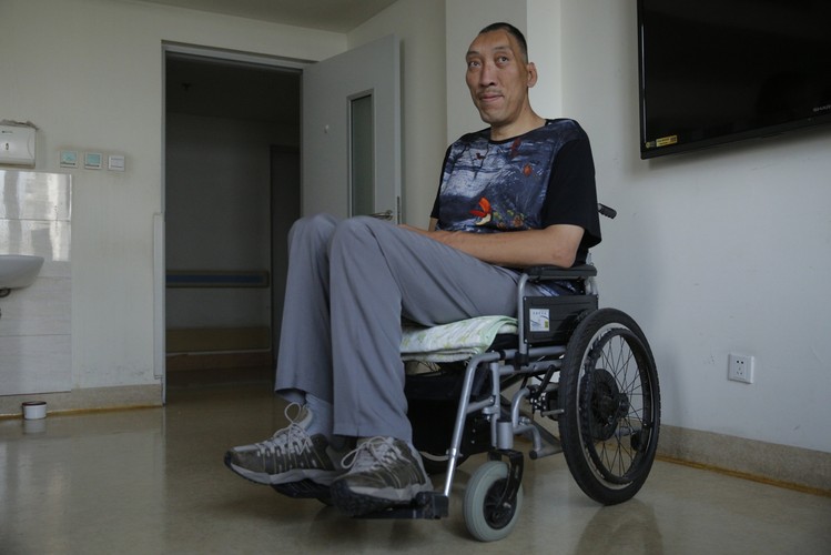 AKTOR I SPORTOWIEC WALCZY O POWRÓT DO ZDROWIA