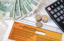 Obcokrajowcy płacą w Polsce coraz więcej PIT