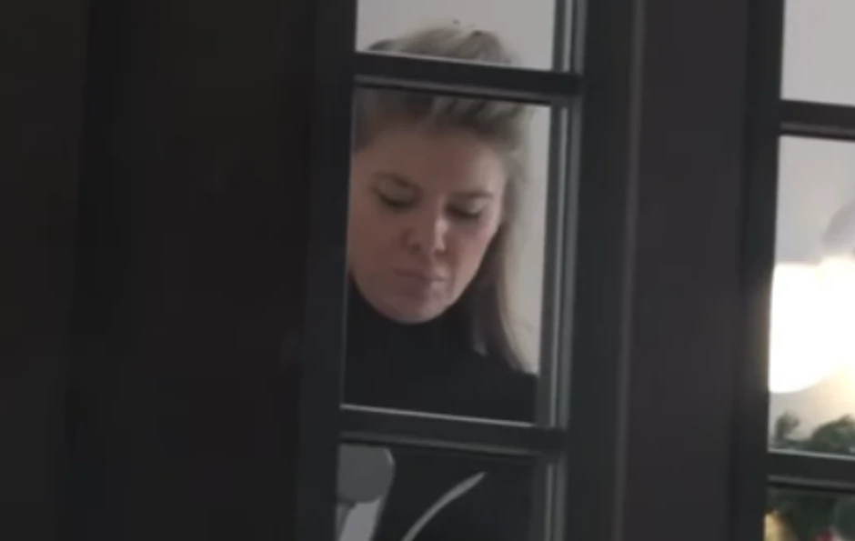 Melina Džinović u hotelu