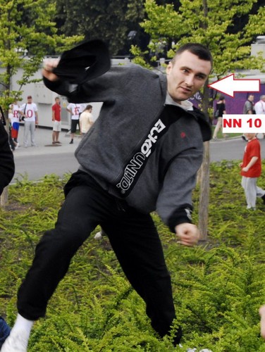 Zamieszki na Euro 2012 w Warszawie. Policja szuka kiboli