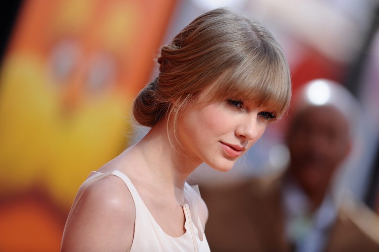 11. Taylor Swift - piosenkarka.