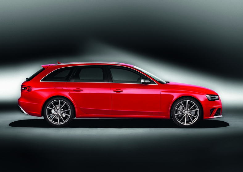 Audi RS4 Avant: Rodzinny sportowiec