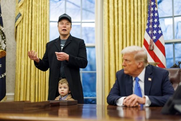 Musk ostrzega przed bankructwem USA. Trump zatwierdził masowe zwolnienia w administracji