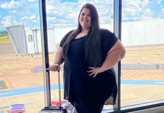 Modelka plus size oskarża Qatar Airways. Nie wpuszczono jej na pokład