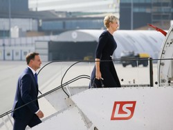 Co za talia! Agata Duda w 2 stylizacjach w ciągu 2 godzin pobytu w Berlinie