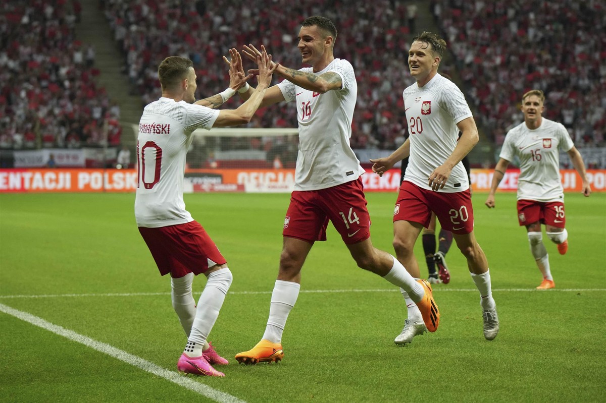 Wielki klub chce reprezentanta Polski. Gigant nie odpuszcza ws. jego transferu