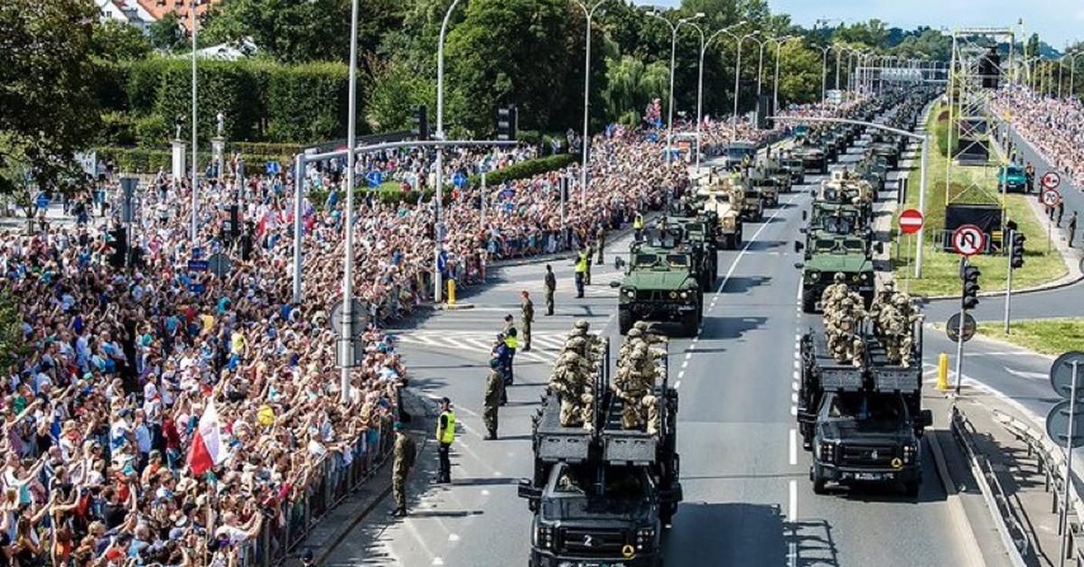  Mosty zamknięte: Autobusy i tramwaje zmieniają trasy  chaos na warszawskich drogach