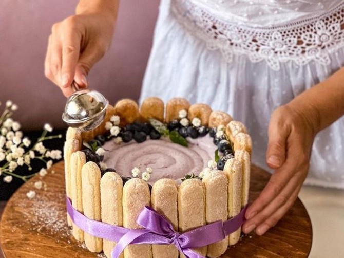 Šarlota torta sa borovnicama
