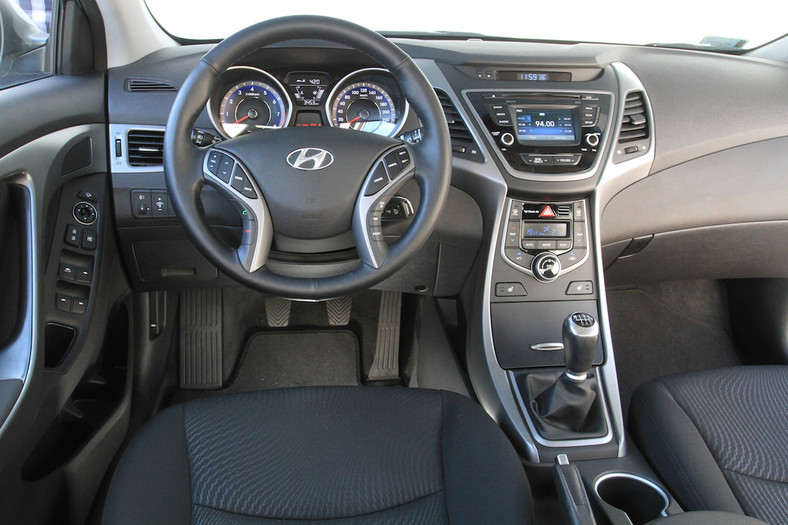 Hyundai Elantra V