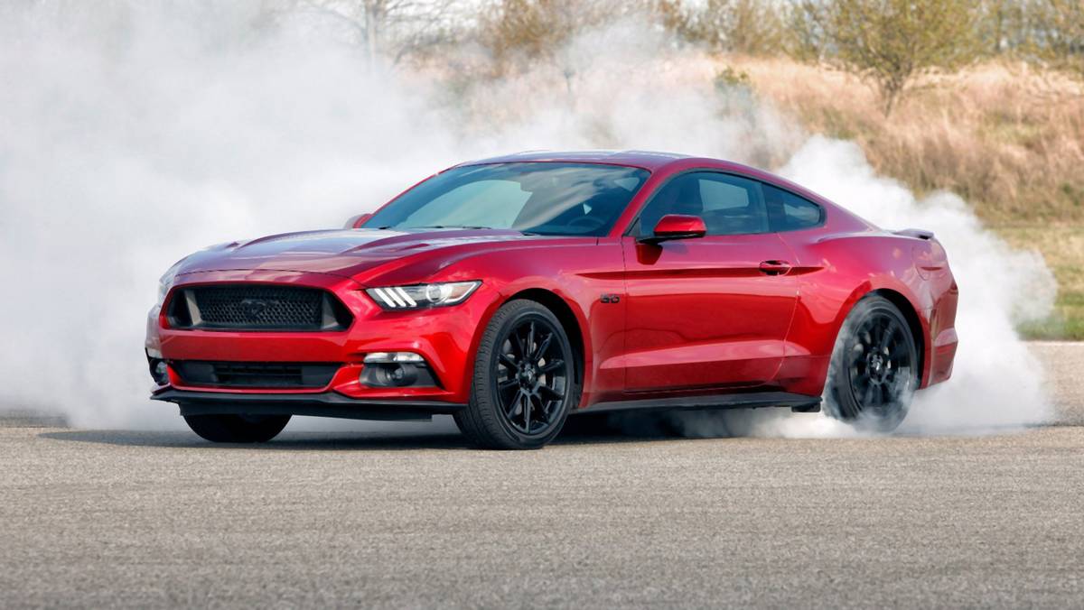 Ford zbuduje hybrydowego Mustanga