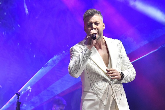 PREKINUT KONCERT LEXINGTON BENDA U ZAJEČARU Bojan se obratio publici i sklonio sa bine (Video)