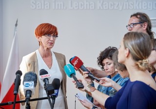 Rafalska: Chcemy by rodziny uwierzyły ze program 500 plus to priorytet