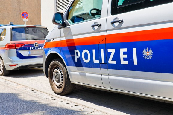 RUMUN ZABO ŽENI VILJUŠKU U LICE! Stravičan slučaj nasilja, žena sa teškim povredama hitno prevezena u bolnicu