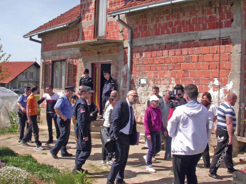 Zaustavili policiju: Kuća prodata zbog starog duga za struju