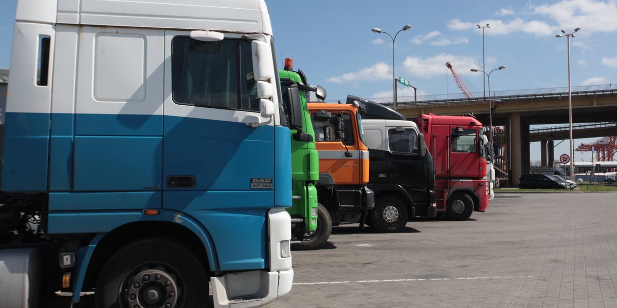 Polski kierowca pobity w Belgii. Napadli go na parkingu