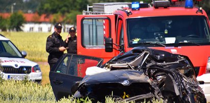 Koszmarny wypadek w Elżbietowie. Nie żyje pięć osób, w tym troje dzieci