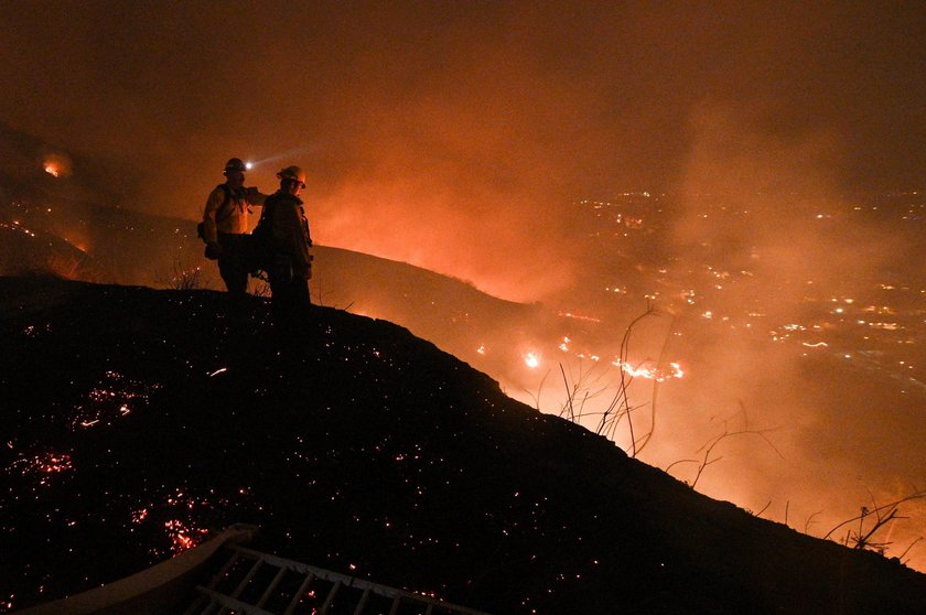 Ogromny pożar w Kalifornii. Ewakuowano 60 tysięcy mieszkańców