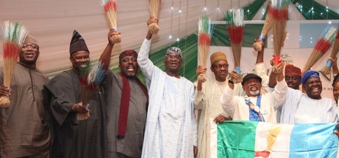Former Lagos State Governor, Babatunde Fashola SAN (middle) with his  Ekiti, Ogun, and Imo, States counterparts, Dr. Kayode Fayemi (left), Senator Ibikunle Amosun (2nd left) Owelle Rochas Okorocha (3rd left) respectively and former Head of State, General Muhammadu Buhari GCFR (3rd right), National Chairman, All Progressives Congress (APC),  Chief Bisi Akande (right) presenting Dr. Chris Ngige (2nd right) as the party flag bearer in Abuja, on Wednesday, November 6, 2013. 