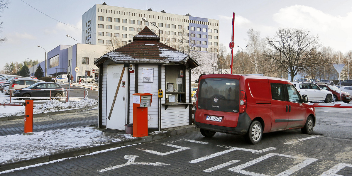 Szpital w Ochojcu ma najdroższy parking w województwie