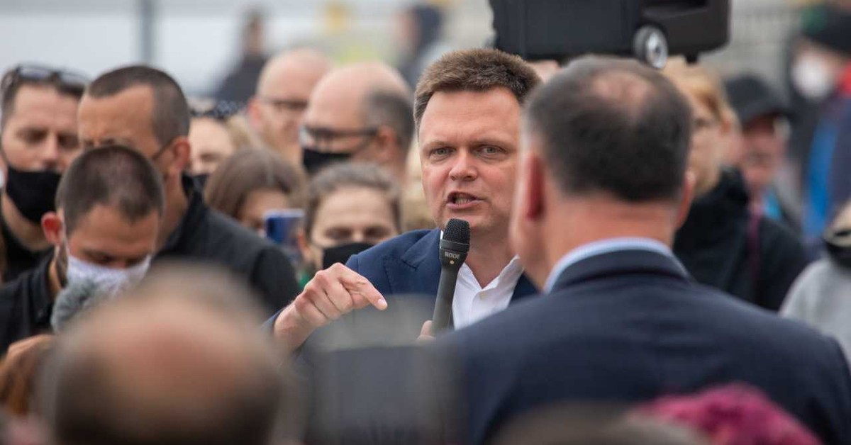 Chaos w Polsce 2050. Znamy kulisy wojny domowej w partii Hołowni