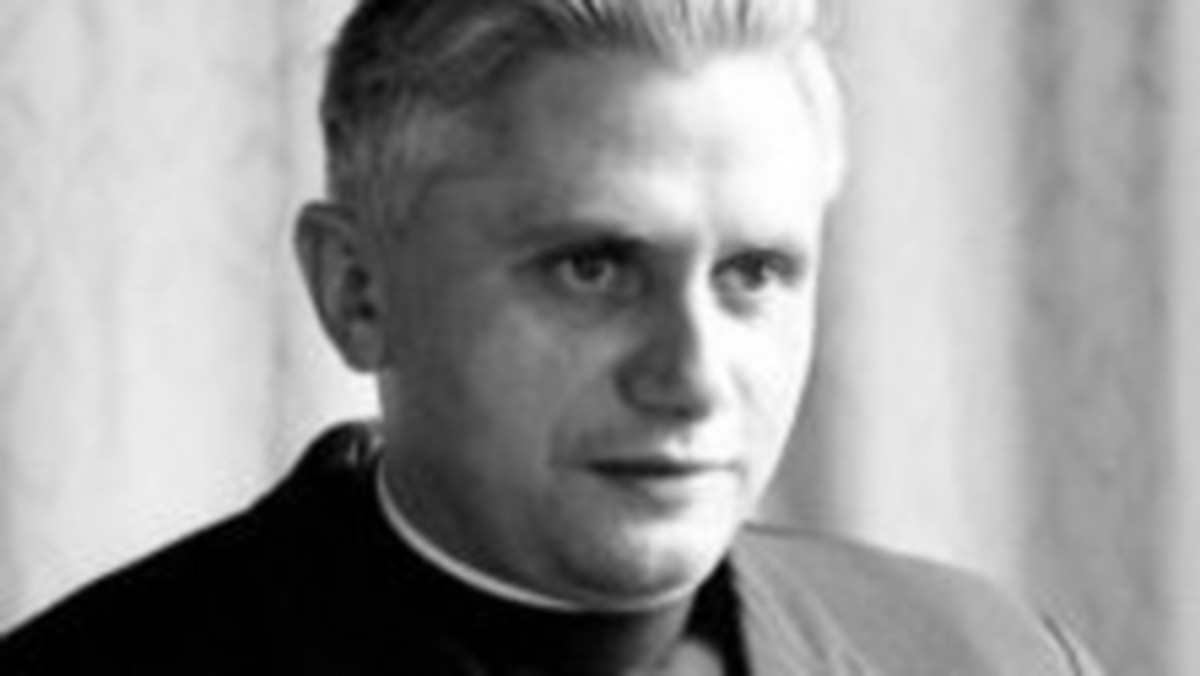 W jakimś stopniu ponoszą oni odpowiedzialność za wspomniane już nieszczęsne zdanie kardynała Josepha Ratzingera, prefekta watykańskiej Kongregacji Doktryny Wiary. W rozmowie z francuskim dziennikarzem Michelem Coolem kardynał Ratzinger podkreśla, że choć dialog między religiami jest potrzebny, to chrześcijanin nie może zrezygnować z prawdy objawionej mu w Chrystusie.