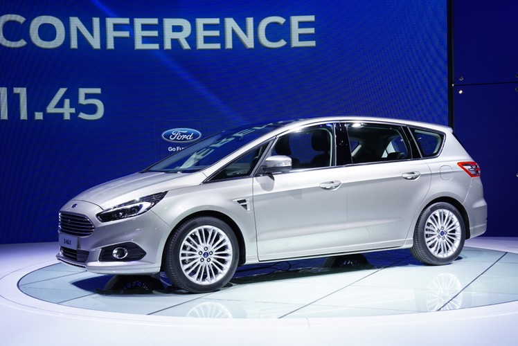Ford s-max