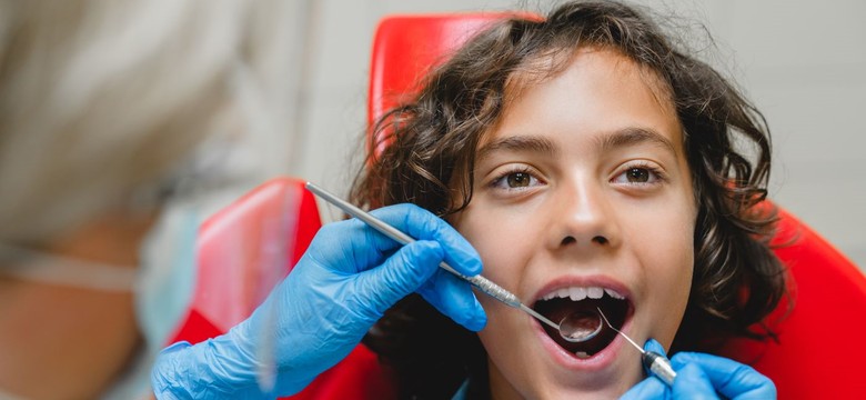 Będzie więcej niż 500 plus na dentystę. Nowe, gwarantowane świadczenia. Skorzystają nie tylko rodzice najmłodszych dzieci.