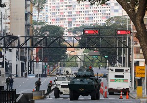 Oklopno vozilo Nacionalne garde Venecuele u Karakasu 3. januara