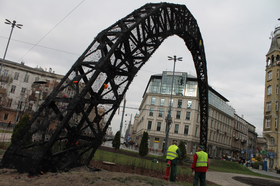 Krajobraz po burzy, czyli zniszczenia po Marszu Niepodległości