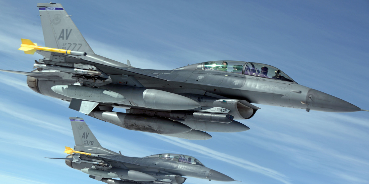 F-16