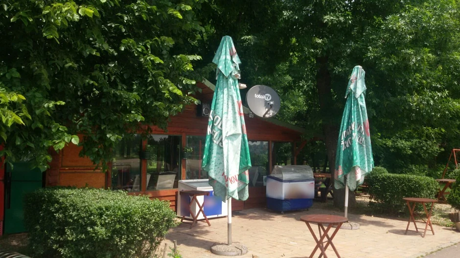 Na nekim mestima i više frižidera