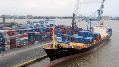 7 ships with petroleum products, others awaiting berth at Lagos port - NPA. [National Economy]