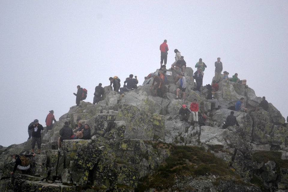 Tatry, tłumy na szlakach