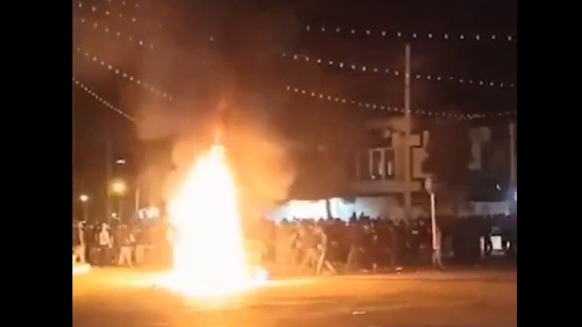 Bukte protesti u Iranu