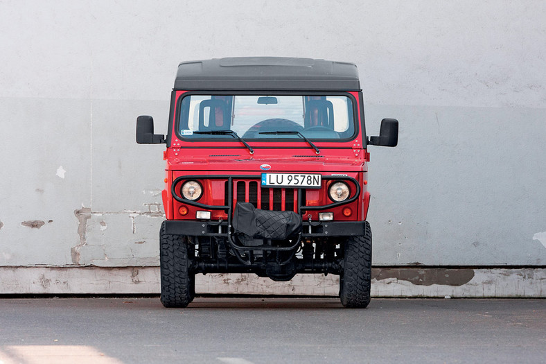 Mercedes G 350 kontra Land Rover Defender i Honker 2000: czy prawdziwe terenówki są na wymarciu?