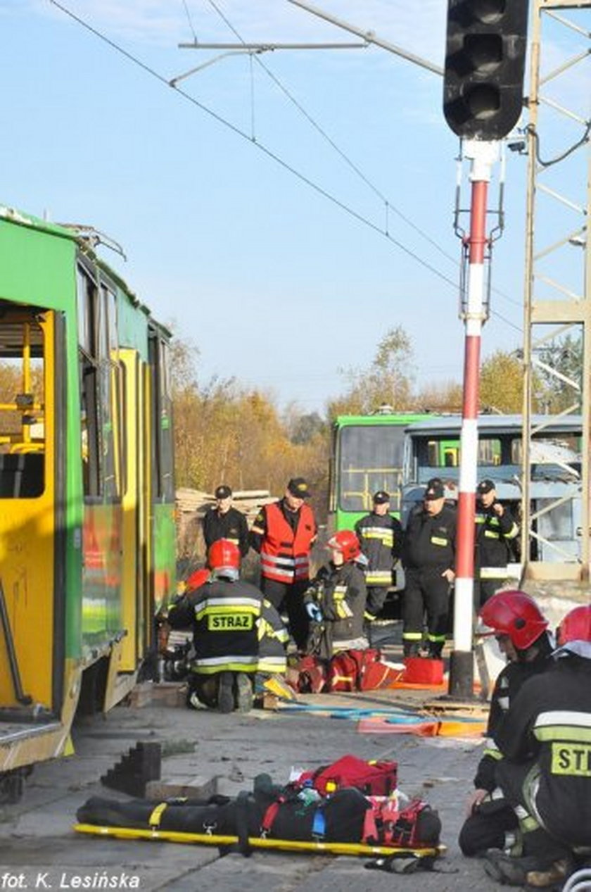 Ćwiczenia strażaków i MPK