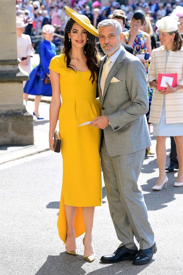 George Clooney karján gyönyörű feleségével, Amal Clooney-val.