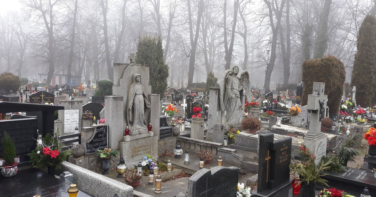 Ile Kosztuje Miejsce Na Cmentarzu Jak Wykupic Grob Za Zycia Wiadomosci