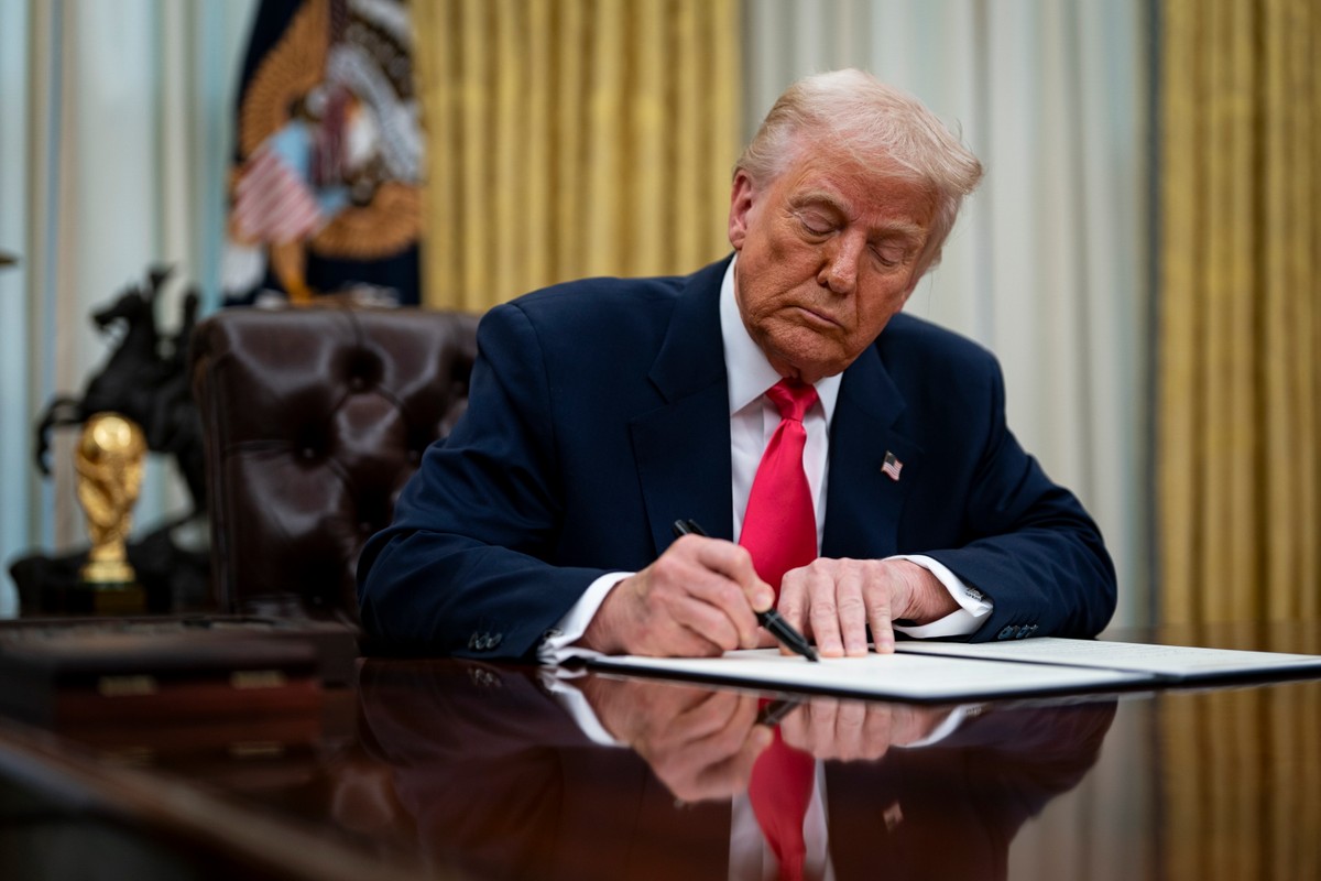 Trump przeszarżował? Politolog: Waszyngton przegra Europę, a Rosji i tak nie pozyska