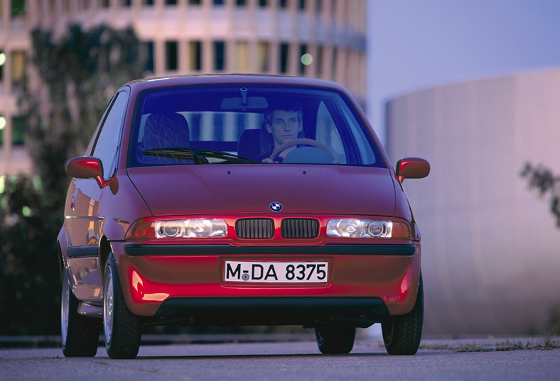 BMW przygotowuje malucha z napędem na przód