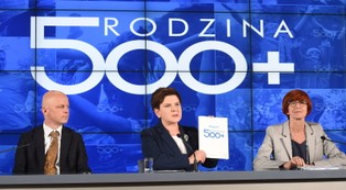 Szydło broni Morawieckiego. "Nie zaciągnęliśmy żadnego kredytu na program 500 plus"